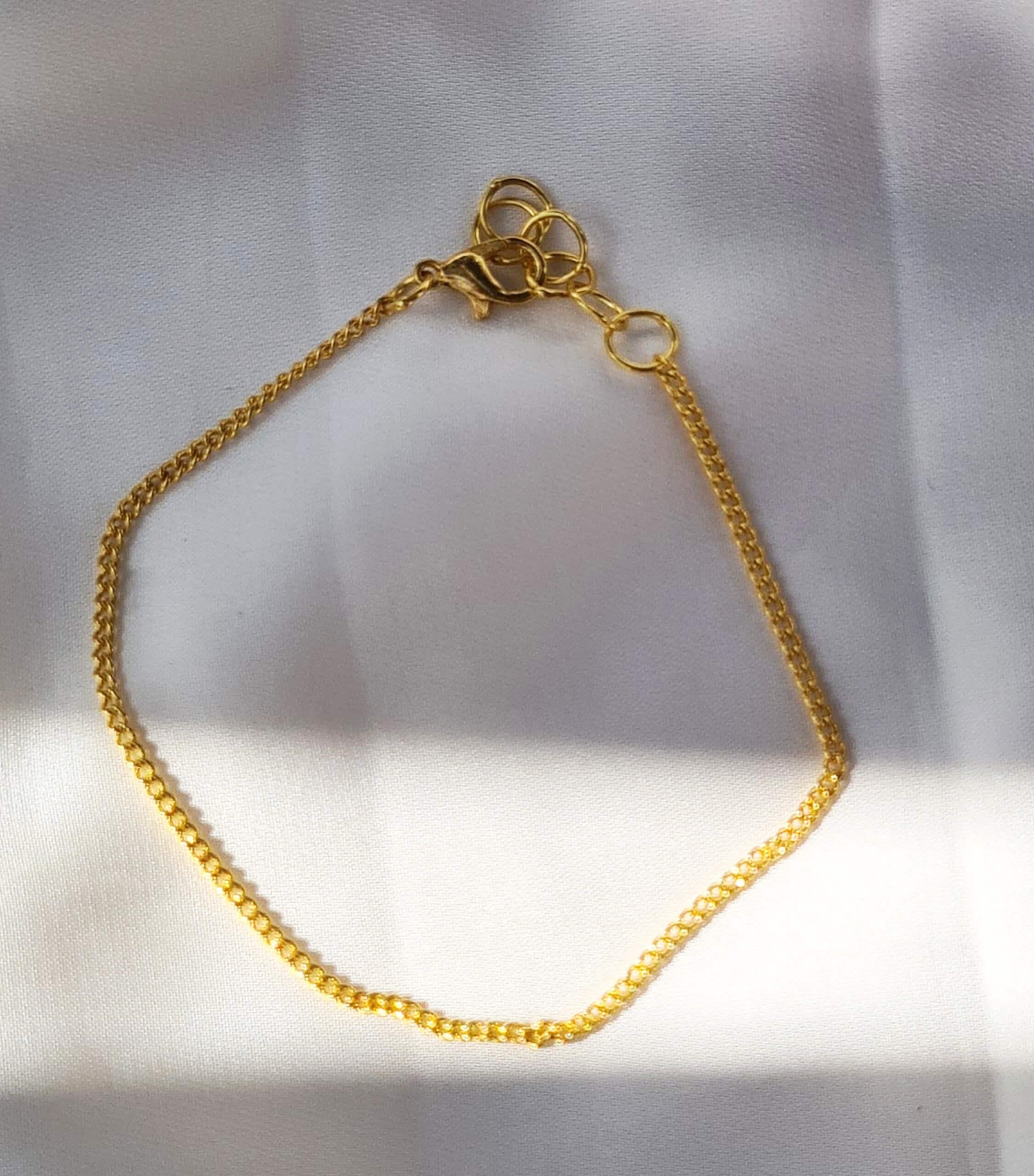 Slender Chain Bracelet