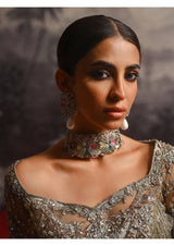 Taara Choker